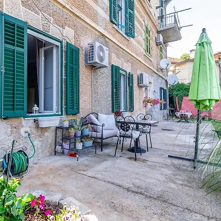 With Wifi - 21459 Apartment